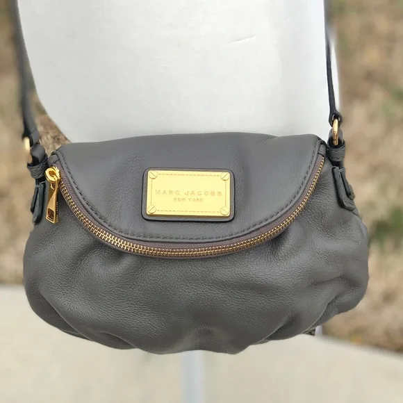 MARC JACOBS Gray Leather Crossbody Bag - Picture 2 of 11